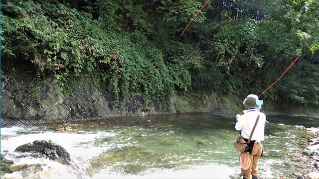 夏場の川釣り